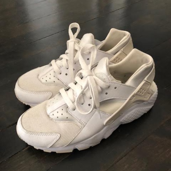 white huaraches womens foot locker